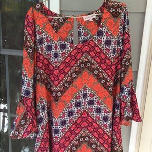 Ladies medium top fall colors Sequin Hearts black,orange pink tunic bell sleeves